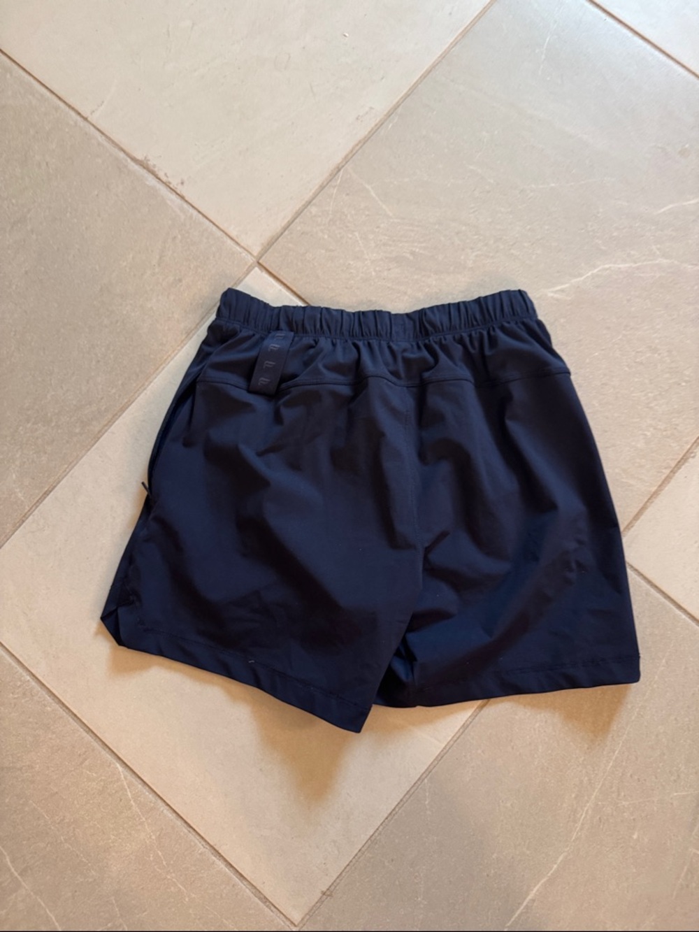 Fabletics Men's Navy Athletic Shorts, size small, tags removed - Picture 2 of 2